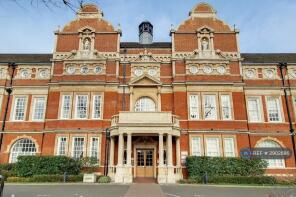 Apartment 2, 96 Great Hall, Battersea Park Road, London SW11 4LP