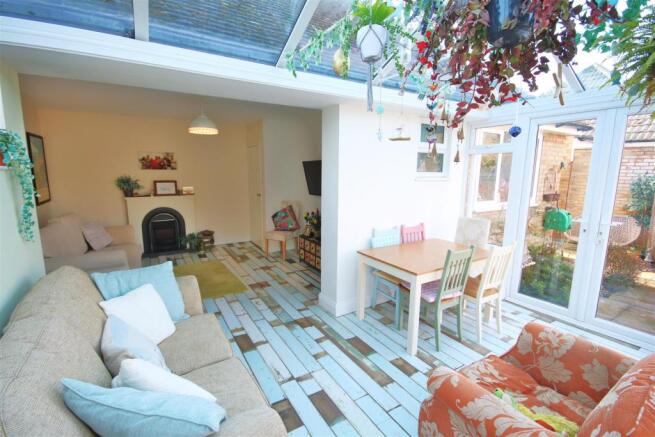 Conservatory/Dining Room