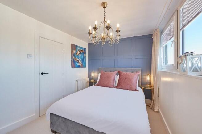 2 bed Flat for sale Image 11