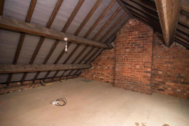 LOFT ROOM
