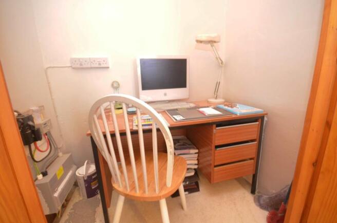 Photo 10