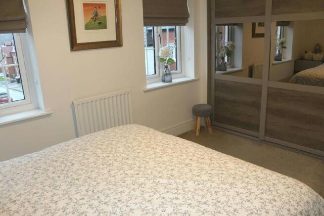 Bedroom 1 Picture 2