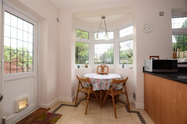 Kitchen/Breakfast Area