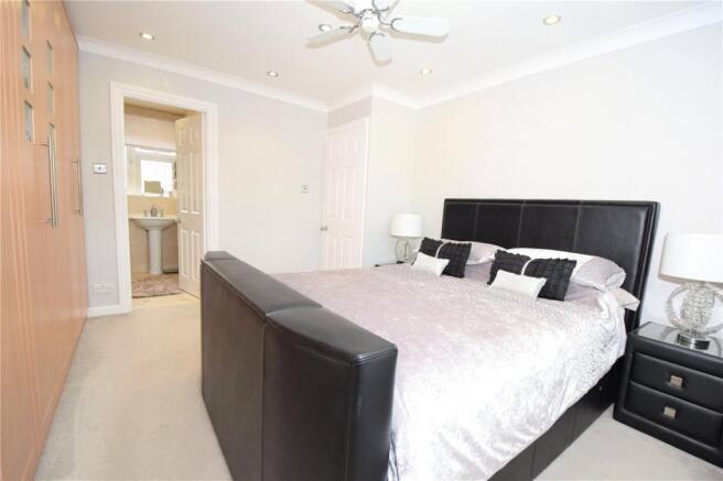 Bedroom 1 - En Suite