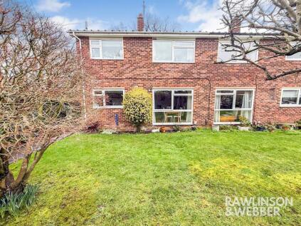 Warwick Gardens, Thames Ditton