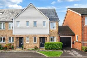 62, Redwood Drive, Epsom KT19 8FL