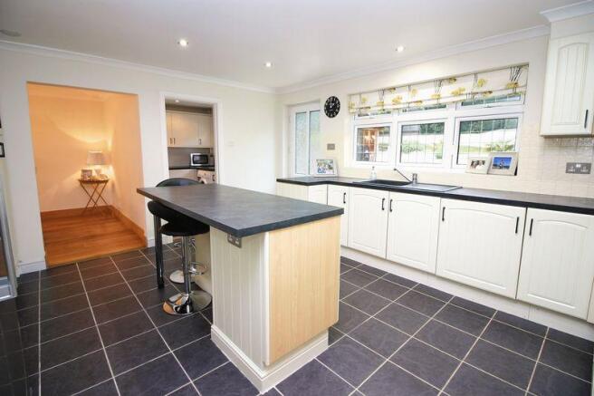 Kitchen/Breakf...