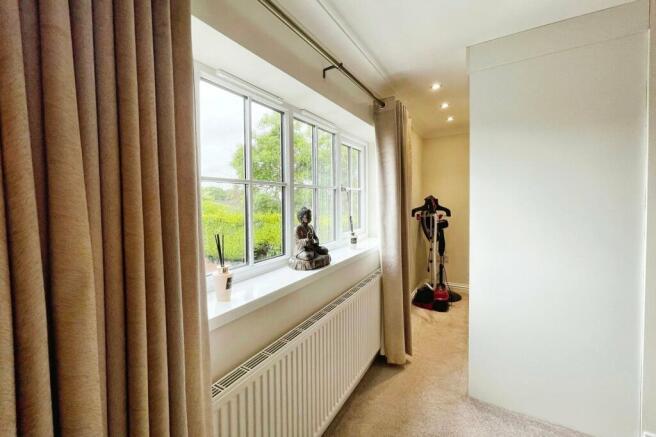Dressing Area Annex