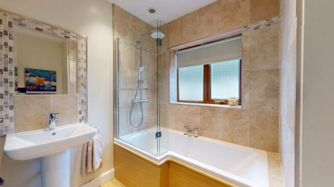 FAMILY BATHROOM