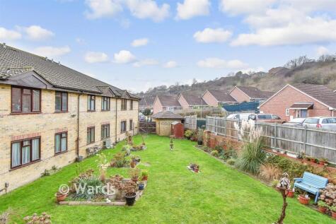 Dove Close, Walderslade, Chatham, Kent