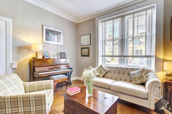 Public / Bedroom