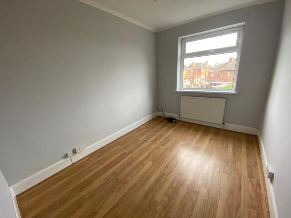 2 bed Semi-Detached to rent Image 7