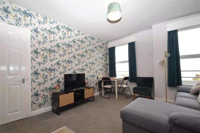 1 bed Apartment to rent Image 4
