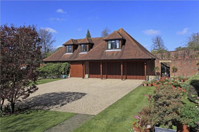Garages and Annexe