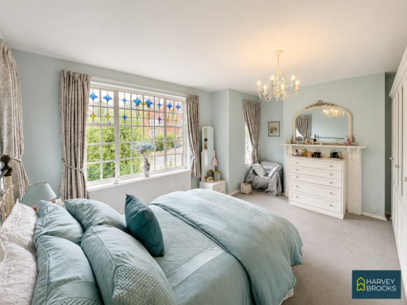 3 bed Semi-Detached for sale Image 10