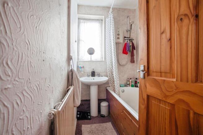 3 bed Semi-Detached for sale Image 11