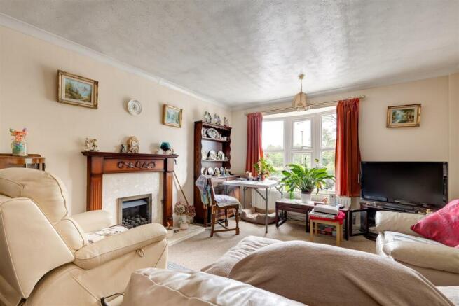 7 Holly Close, Moira