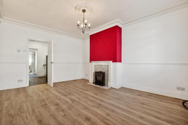 3 bed Terraced for sale Image 6