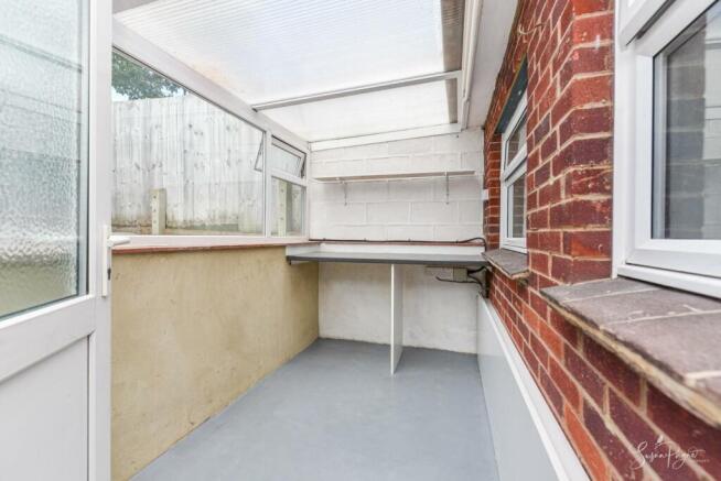 Sun/Utility Room