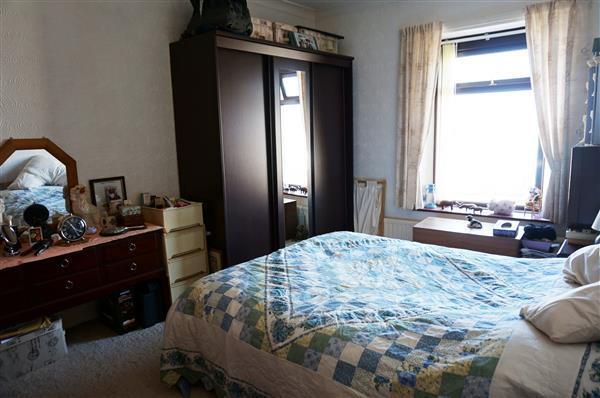 FRONT BEDROOM 2