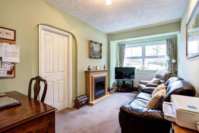 FAMILY ROOM/STUDY