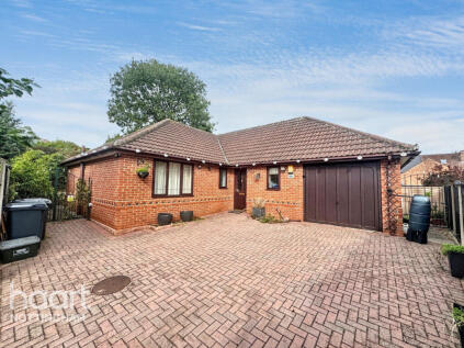 Redland Grove, Carlton