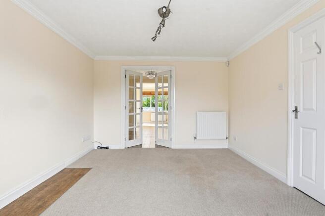4 bed Detached for sale Image 5