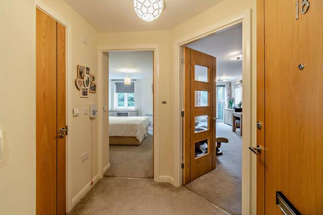 1 bed Apartment for sale Image 10