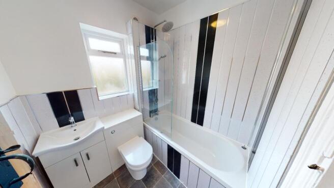 Gorsey Brow Close Bathroom