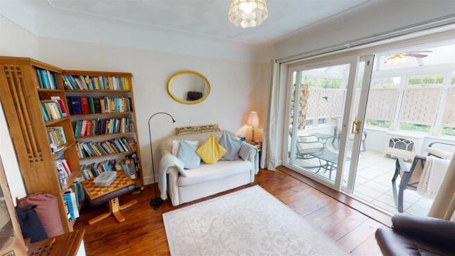 VVilliers Crescent - Reception Room