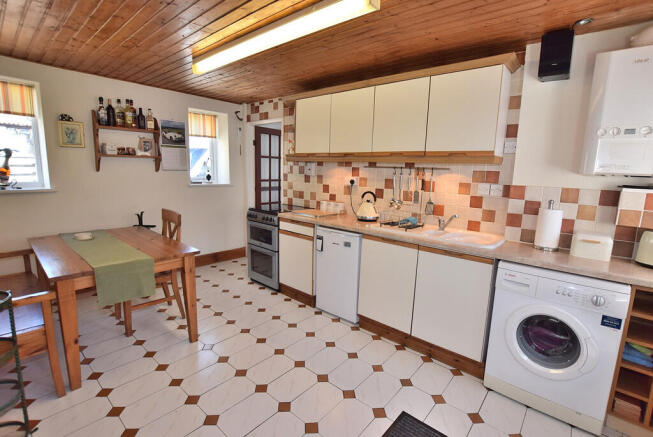 3 bed Terraced Bungalow for sale Image 5