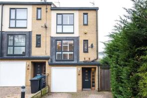 21, Snowberry Close, Barnet EN5 5FS