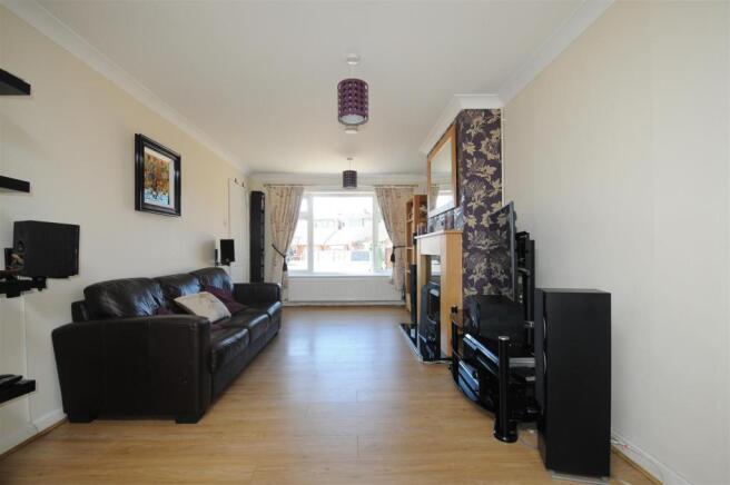 living room to front