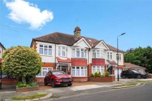 21, Hillcrest, London N21 1AT