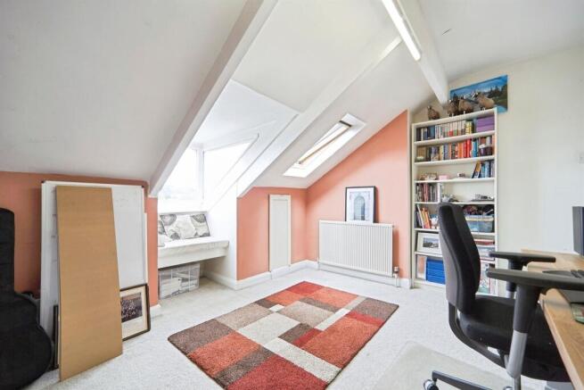 4 bed Terraced for sale Image 12