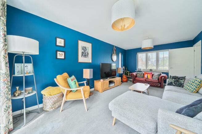 Living Room (2)