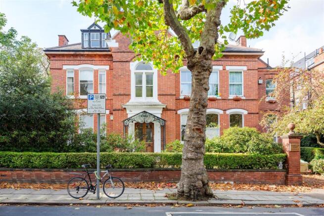COACH HOUSE, 1 Mapesbury Road NW2 4HX-1.jpg