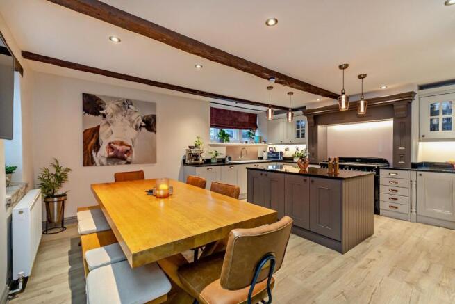 8636336-interior24-800.jpg