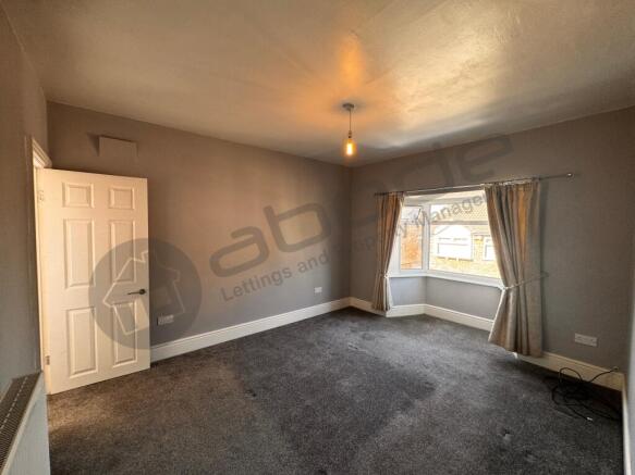 2 bed End of Terrace to rent Image 6