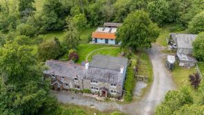 Ty Carreg, Pantybryn, Heol Ddu, Ammanford SA18 2UG