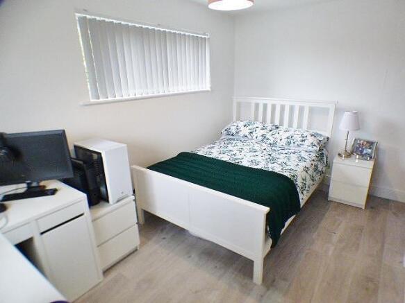 Bedroom 1 - 1