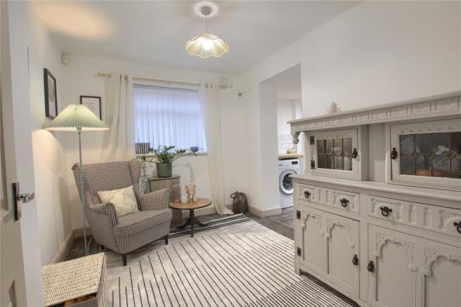 3 bed Semi-Detached for sale Image 6
