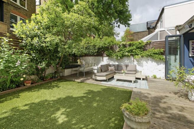 Goldhawk Road, W6 - FOR SALE