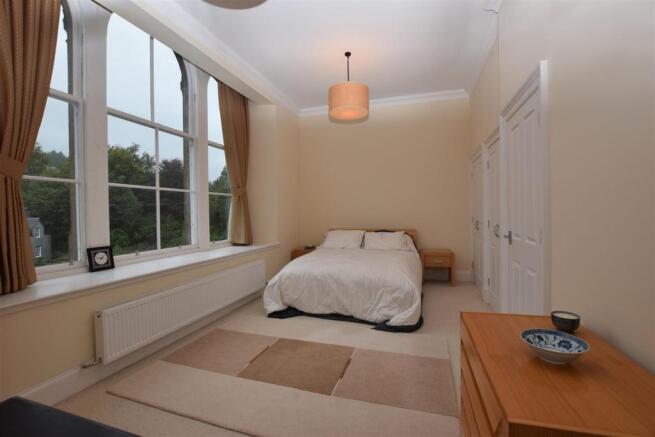 Master Bedroom .JPG