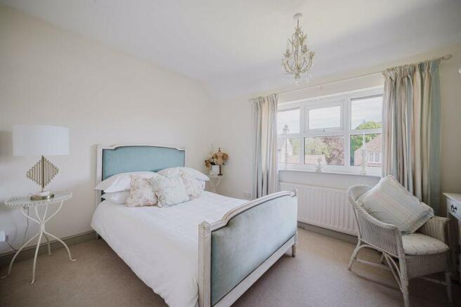 Guest bedroom