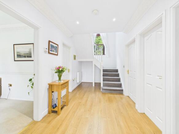 4 bed Detached for sale Image 5