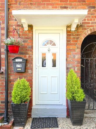Cute Front Garden