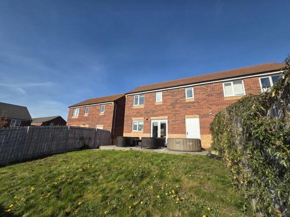3 bed Semi-Detached for sale Image 5