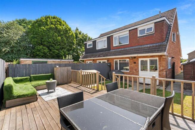 3 bed Semi-Detached for sale Image 10