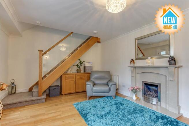 LOUNGE: